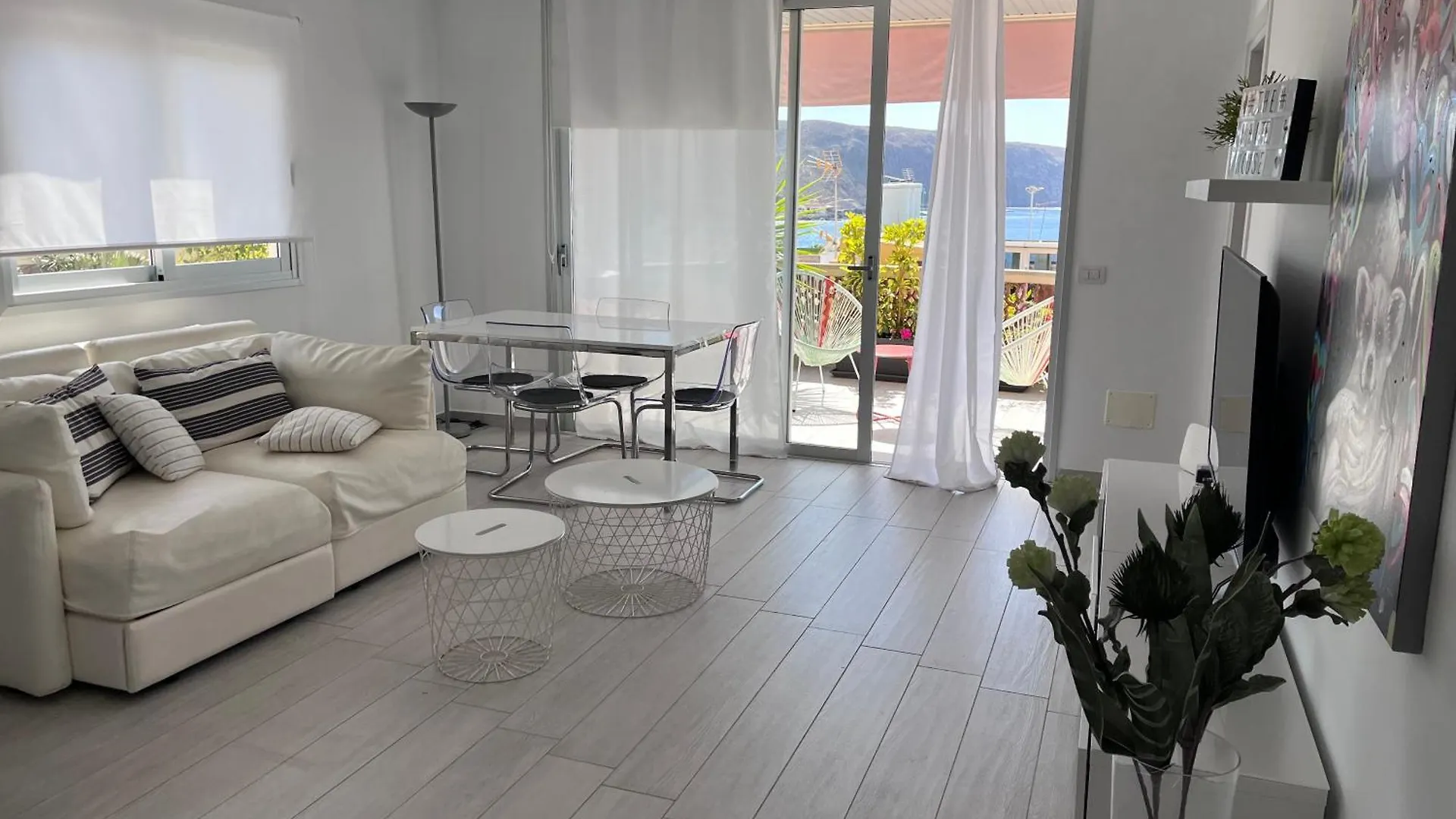 The White Heart House - Attic Sea View Apartment Los Cristianos  0*, Los Cristianos (Tenerife) Spain